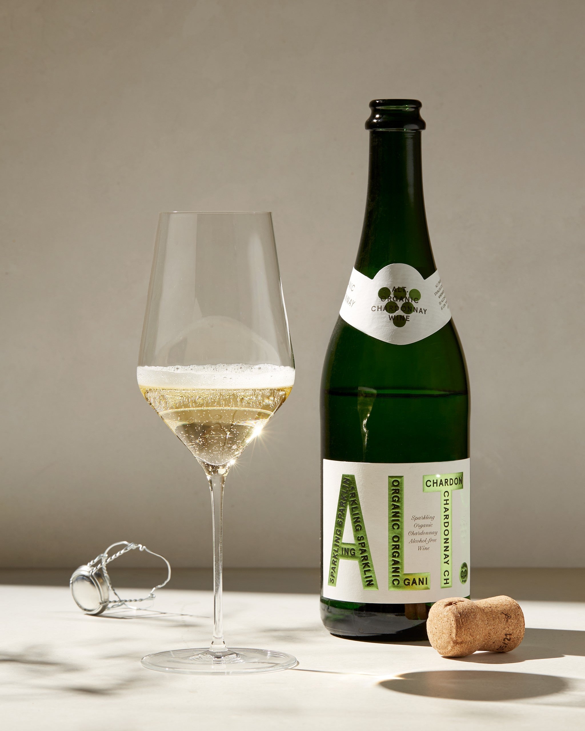 ALT. Organic Sparkling White – Non-Alcoholic Blanc De Blanc Wine